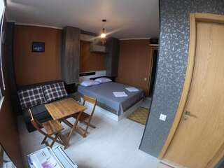 Отель Batumi Hotel R&M Батуми Двухместный номер Делюкс с 1 кроватью и душем-8