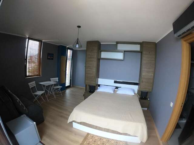 Отель Batumi Hotel R&M Батуми-13